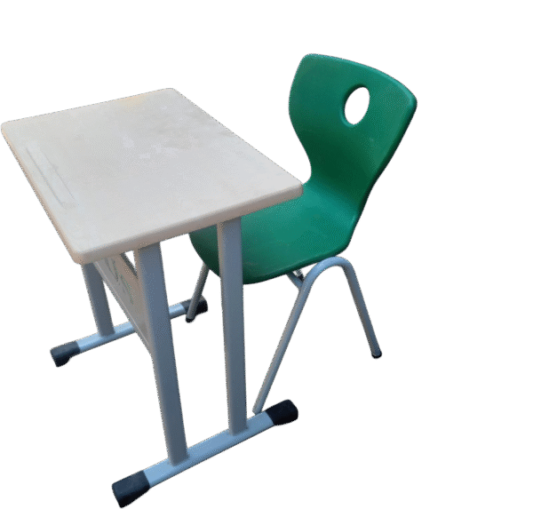 مقاعد دراسية تركية