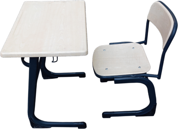 مقاعد دراسية تركية